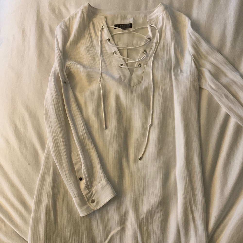 Highlife white long sleeve dress